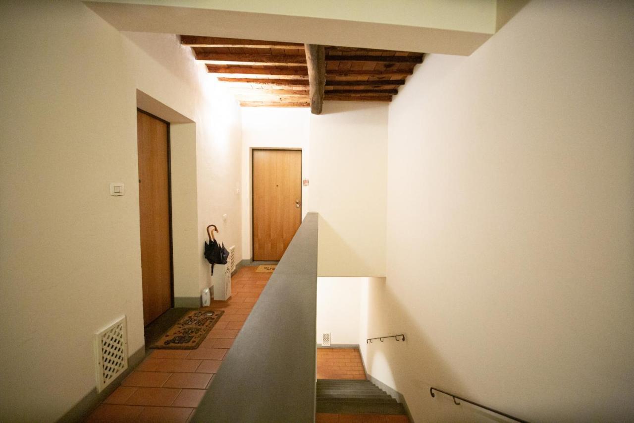 לוקה Serena Apartment, Cosy Close Center Town מראה חיצוני תמונה