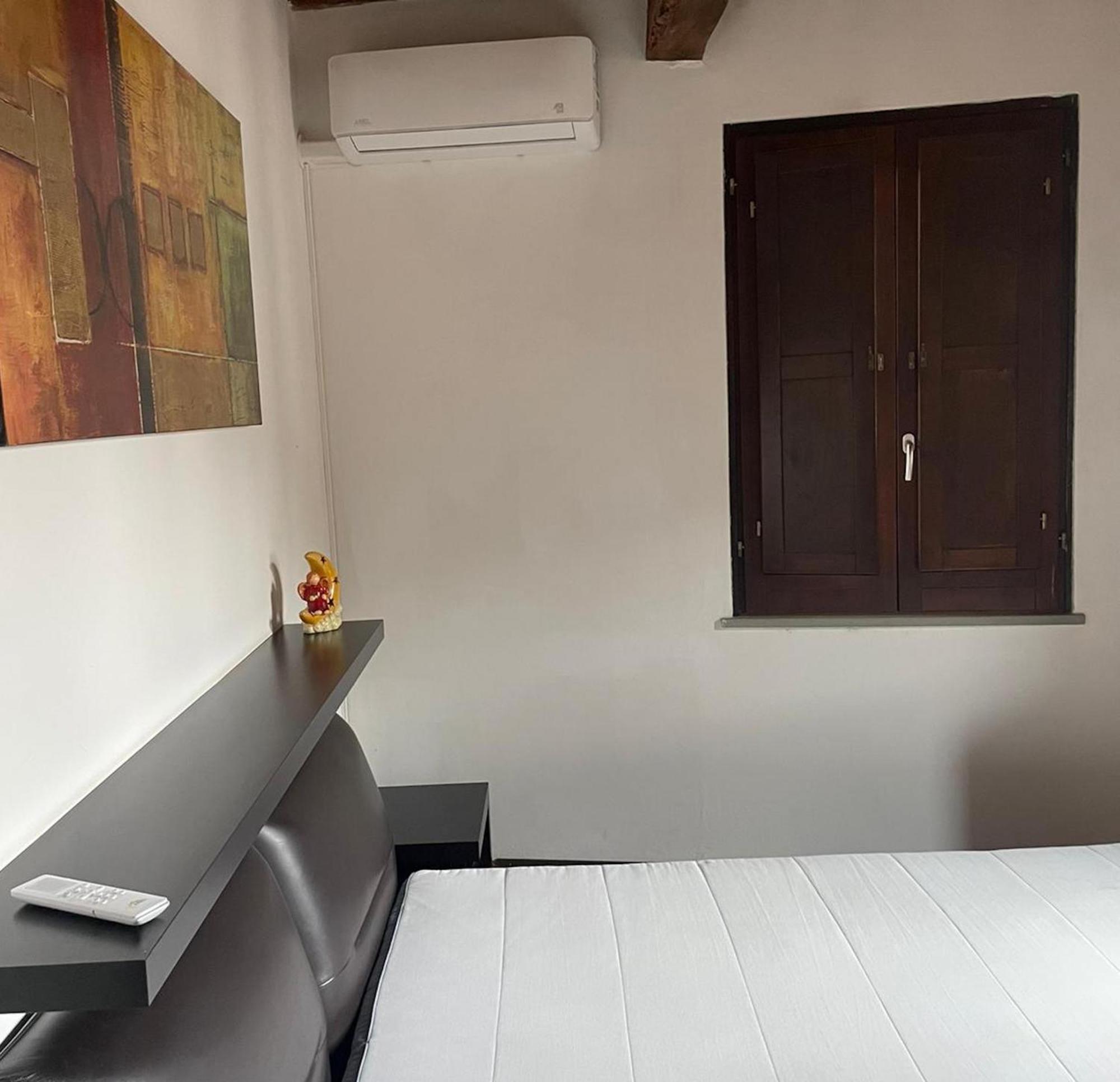 לוקה Serena Apartment, Cosy Close Center Town מראה חיצוני תמונה